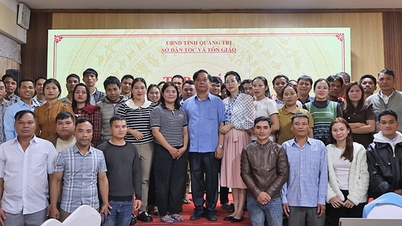 টেকসই পর্যটন উন্নয়নে সম্প্রদায়ের সক্ষমতা বৃদ্ধির জন্য কোয়াং ট্রাই ট্রেন পরিচালনা করে