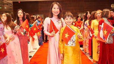 ফিনল্যান্ডের ভিয়েতনামী লোকেরা তাদের সন্তানদের তাদের স্থানীয় সংস্কৃতি স্বাভাবিকভাবেই আত্মস্থ করতে দেয়।