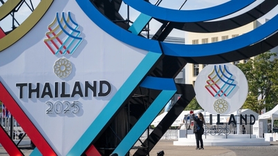 Coloridos SEA Games 33 antes de la ceremonia de apertura