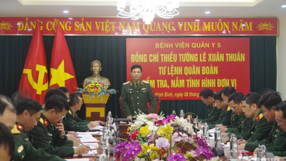 Tư lệnh Quân đoàn 12 kiểm tra, nắm tình hình tại Bệnh viện Quân y 5