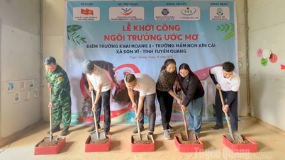 Óvoda alapkőletételi ünnepsége Son Vi községben