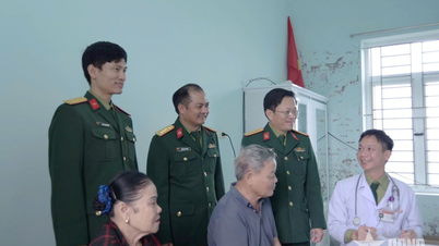 Bệnh viện Quân y 4 khám, tư vấn sức khỏe, tặng quà trên địa bàn tỉnh Nghệ An