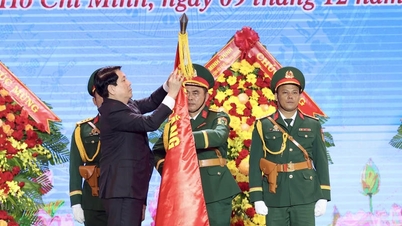 Președintele Luong Cuong: Forțele armate ale Regiunii Militare 7 merită să fie o unitate tipică a întregii armate.