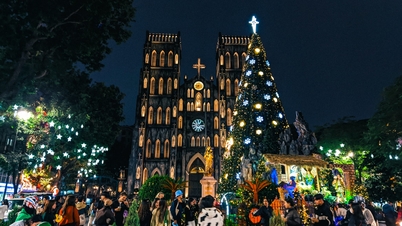 ຮ່າ​ໂນ້ຍ ​ແມ່ນ​ບັນດາ​ຈຸດໝາຍ​ສຳຄັນ​ໃນ​ຂະ​ບວນການ​ທ່ອງ​ທ່ຽວ​ໃນ​ທ້າຍ​ປີ​ຂອງ​ຫວຽດນາມ