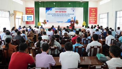 Szkolenie z zakresu bezpiecznego pływania i zapobiegania utonięciom dzieci dla instruktorów podstawowych w 2025 r.