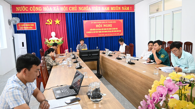 Lidový výbor obce Thuan Bac uspořádal schůzi, na které přezkoumal směřování a správu socioekonomického rozvoje v roce 2025.