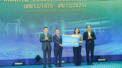 Компанія Petrolimex Khanh Hoa One Member Co., Ltd. провела церемонію святкування 50-річчя