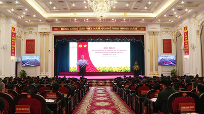 Generaldepartementet för försvarsindustrin studerar, förstår och genomför resolutionen från arméns 12:e partikongress.