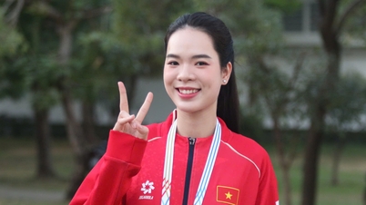 La reina de belleza Thanh Thuy: "Me conmovió sostener la bandera vietnamita en los Juegos del Sudeste Asiático"