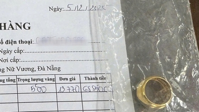 ชายหนุ่มหน้าด้านคนหนึ่งปล้นร้านทองในใจกลางเมืองดานัง