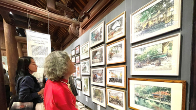 Выставка «Формирование идентичности» по случаю 75-летия отношений Вьетнама и Польши