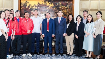 Minister Nguyen Van Hung besøkte og samarbeidet med den vietnamesiske ambassaden i Thailand