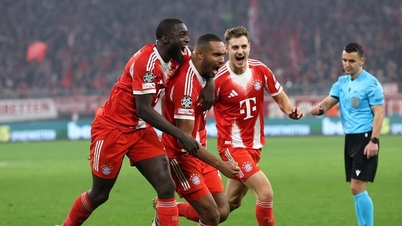Bayern Munich staged a comeback to defeat Sporting Lisbon.