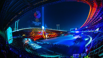 La vasque est allumée, les Jeux d'Asie du Sud-Est de 1933 commencent officiellement.