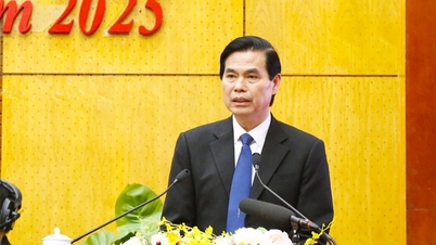 Zahájení řádného zasedání 17. provinční lidové rady na konci roku 2025