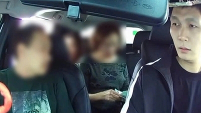 Pemandu membantu warga Vietnam di luar negara mencari dompet dengan 10 juta VND, meninggalkan ganjaran yang mengejutkan