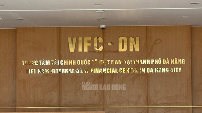 Close-up of the first headquarters of the Vietnam International Financial Center in Da Nang