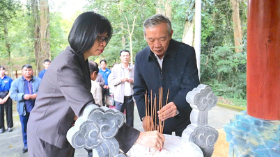 מנהיגי המחוז ג'יה לאי "חוזרים לשורשיהם" באזור הבסיס המהפכני של אזור 10.