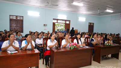 नाम खान विन्ह कम्यून की महिला संघ ने 2025 में लैंगिक समानता के लिए कार्रवाई माह की शुरुआत की।