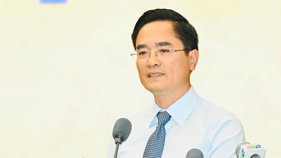 Diretor do Departamento de Construção da Cidade de Ho Chi Minh: Analisar locais para instalação de estações de carregamento para veículos elétricos.