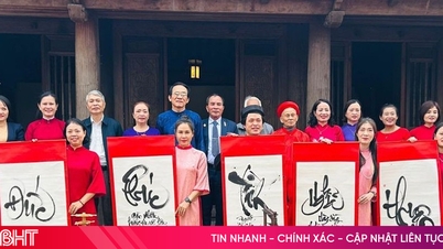 Μια μοναδική τελετή για την έναρξη της καλλιγραφικής σεζόν, με θέμα την ιστορία του Κιέου.