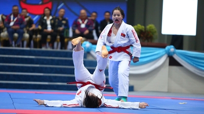 Noel Baba, ninjalar ve daha fazlasının yer aldığı eşsiz bir dövüş sanatı, SEA Games 33 sahnesinde heyecan yaratıyor.