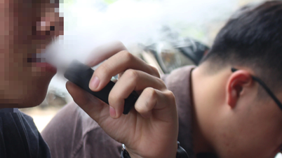 Ngã quỵ, suy thận, giảm trí nhớ sau vài hơi thuốc lá điện tử