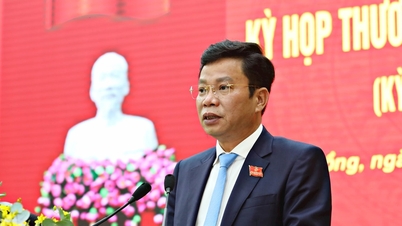 ສະພາ​ປະຊາຊົນ​ແຂວງ Lam Dong ​ໄດ້​ຮັບຮອງ​ເອົາ​ມະຕິ​ກ່ຽວ​ກັບ​ນະ​ໂຍບາຍ​ຍຸດ​ທະ​ສາດ​ຫຼາຍ​ສະບັບ.