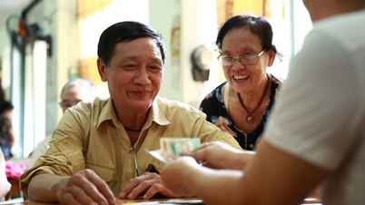 Продлить срок принятия решений по вопросам политики и правил для сотрудников ассоциаций, не имеющих постоянного контракта, до 31 декабря 2025 года.