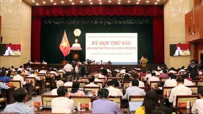 Students from ethnic minority groups in Ho Chi Minh City receive financial support for tuition and textbooks.