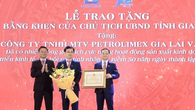 Oslava 50. výročí založení společnosti s ručením omezeným s jedním společníkem Petrolimex Gia Lai
