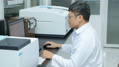 Break away from the view that 'self-reliance means fending for oneself'.