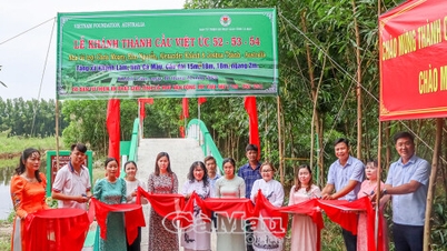 ឃុំ​ខាញ់​ឡាំ សម្ពោធ​ស្ពាន​ចរាចរណ៍​ជនបទ​ចំនួន​៣​។