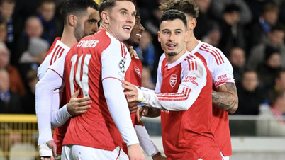 O "super substituto" Madueke brilha e o Arsenal amplia sua sequência de vitórias.