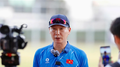 Kim Sang-sik a commenté l'équipe malaisienne des moins de 22 ans : « Ils ont une bonne condition physique et un style de jeu offensif puissant, mais… »