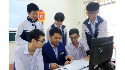 لمساعدة الطلاب على استخدام الذكاء الاصطناعي بشكل صحيح.