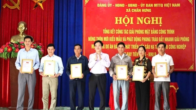 למעלה מ-2,000 משקי בית בקהילת צ'אן הונג תרמו אדמות לבניית אזור כפרי חדש למופת.