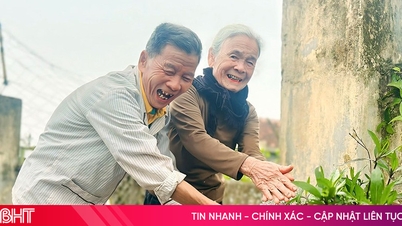 Locuitorii din Thach Khe sunt încântați că apa curată a ajuns în casele lor.