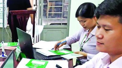 পলিসি ঋণের সুদের হার কমানো।