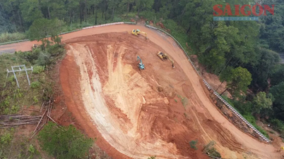 Лам Донг: Перевал Д'ран знову відкрився після більш ніж місяця сильних зсувів.