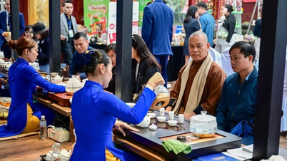 Upacara Pembukaan Festival Teh Internasional Hue 2025