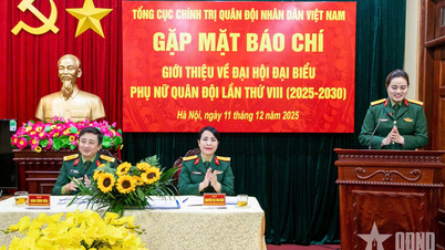 Den åttonde kongressen för kvinnliga representanter för armén ägde rum den 19 och 20 december.