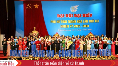 زنان در تان هوآ به سنت‌ها پایبند هستند و دست در دست هم برای ساختن میهنی مرفه، متمدن و شاد تلاش می‌کنند.