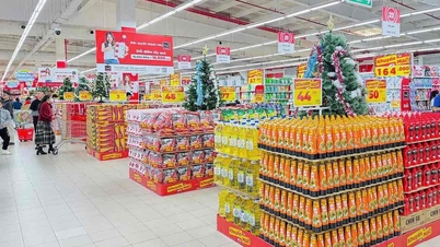 تطلق الشركات عروضًا ترويجية وخصومات كبيرة لتحفيز الاستهلاك.