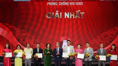 Nationale Journalistenpreise für HIV/AIDS-Prävention und -Bekämpfung verliehen