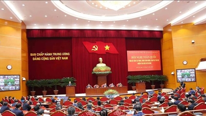 Podsumowanie prac nad zapobieganiem i zwalczaniem korupcji, marnotrawstwa i zjawisk negatywnych w trakcie XIII Zjazdu Partii.