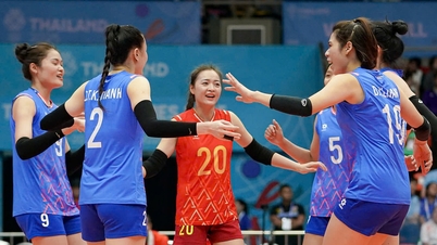 Siatkówka kobiet Wietnamu kontra Malezja (Set 1): Wietnam stale zdobywa punkty.