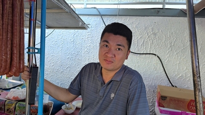 하노이 출신의 한 젊은이가 베트남 제품을 태국에 소개하는 데 앞장서고 있습니다.