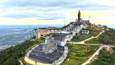 タイニン省はバデン山での登山と野外活動を再開した。