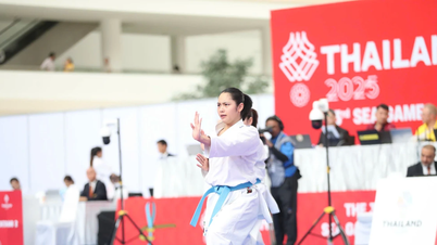 एसईए गेम्स 33 में 11 दिसंबर को वियतनामी खेल प्रतिनिधिमंडल के प्रतियोगिता दिवस का सीधा प्रसारण: कराटे ने दिन का पहला स्वर्ण पदक जीता।